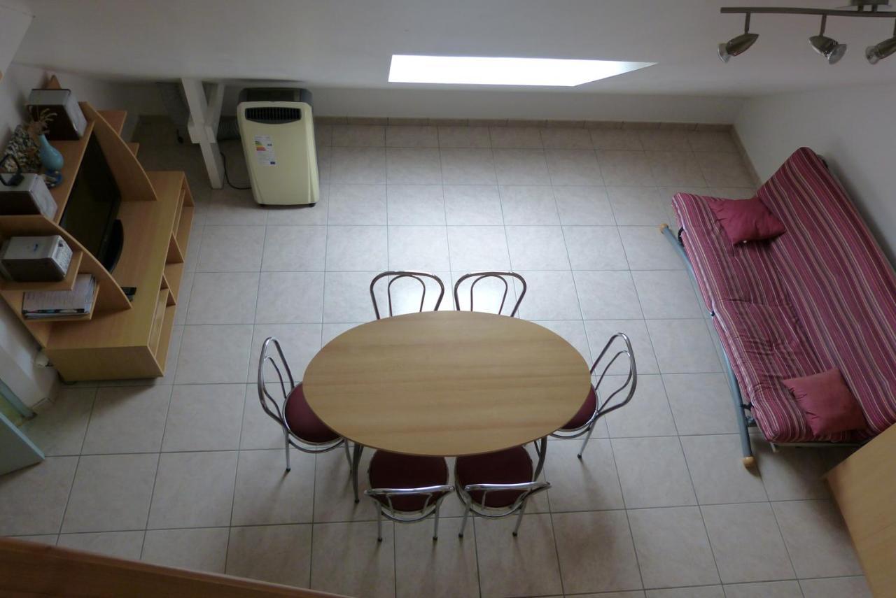 Des Ondines Apartment